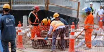 IBGE: desocupação é de 5,4% no trimestre encerrado em janeiro e rendimento atinge recorde