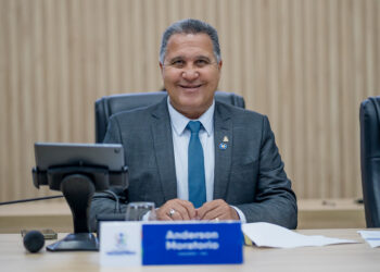 Anderson Moratorio cobra informações sobre contrato de R$ 528 milhões com organização que administra HGP.