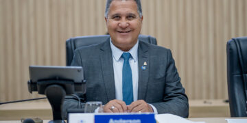 Anderson Moratorio cobra informações sobre contrato de R$ 528 milhões com organização que administra HGP.