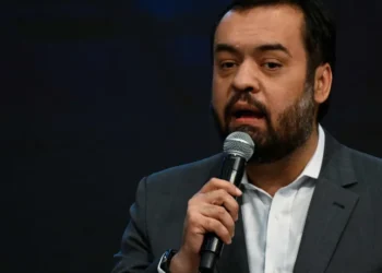 TSE condena Cláudio Castro por 5 a 2 e torna ex-governador inelegível