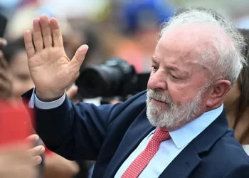 Lula defende fim da escala 6×1 e do jogo do tigrinho em discurso para eleitorado feminino na TV