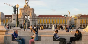 “Sempre que o mundo treme, pagamos a fatura”: O impacto por cá da guerra