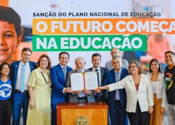 PNE prevê 100% de alfabetizados no 2º ano do fundamental e dobrar ensino integral até 2030