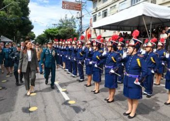 Governadora Hana Ghassan cita avanços na segurança e reforço do efetivo na celebração de Tiradentes, patrono da PM