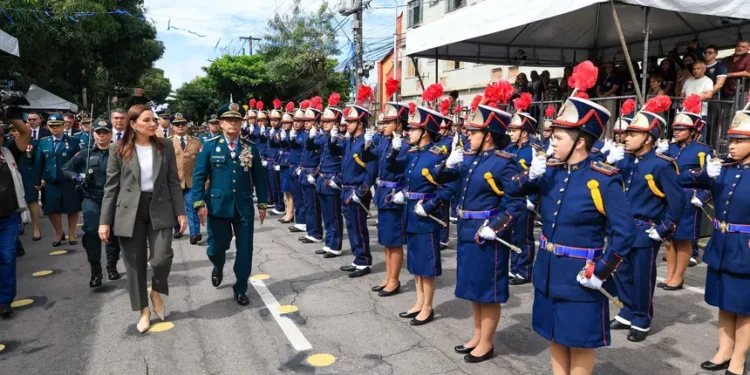 Governadora Hana Ghassan cita avanços na segurança e reforço do efetivo na celebração de Tiradentes, patrono da PM