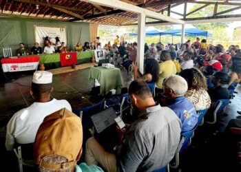 Assinados contratos de crédito de R$ 1,4 milhão para comunidades quilombolas no Médio São Francisco