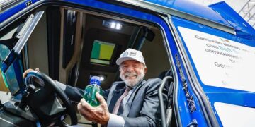 ‘Brasil cansou de ser tratado como invisível’, diz Lula, na maior feira industrial do mundo