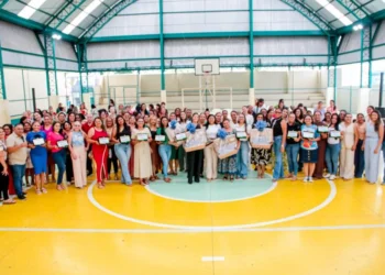 Curionópolis lidera alfabetização no Pará e antecipa metas com premiação a professoras