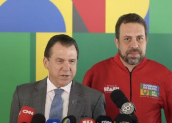 Governo confia que fim da escala 6×1 seja aprovada em até três meses no Congresso, diz Boulos