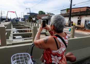 Moradores da Terra Firme celebram um ano da entrega do canal da Cipriano Santos, em Belém