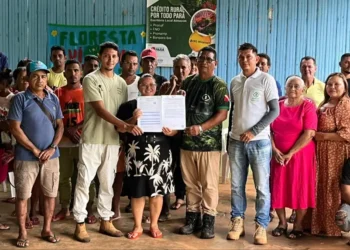 Emater fortalece políticas públicas em assentamento agroextrativista de Almeirim 