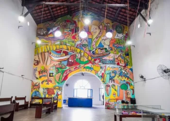 Grupo Cena Aberta apresenta espetáculo de comédia no Curro Velho em homenagem à atriz Zélia Amador