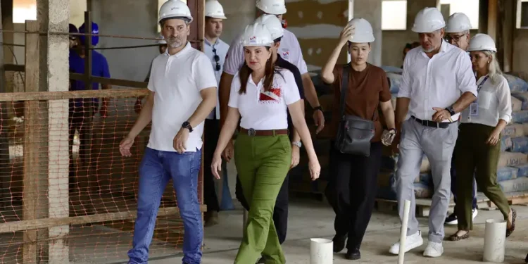 Governadora Hana Ghassan visita obras da Policlínica e Natea de Altamira, a maior construída pelo governo do Estado