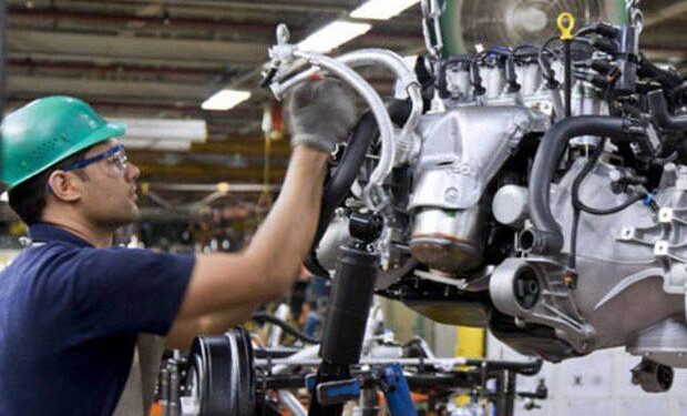 Rendimento médio cresce 5,4% em 2025 e percentual de pessoas inseridas é o maior da série