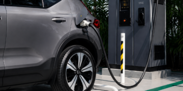 Inmetro estuda novas regras para baterias e recarga de veículos elétricos no País