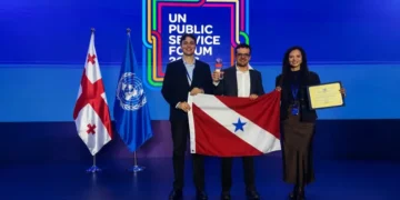 Semas recebe prêmio de melhor política pública inclusiva da ONU em Tbilisi, na Geórgia