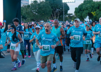 Corrida na Esplanada reúne milhares de pessoas e reforça importância da atividade física