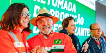 Após reiniciar fábrica, Lula destaca que produção de fertilizantes é fator de soberania