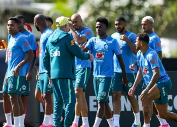 Seleção inicia preparação nos EUA; veja datas, jogos e programação