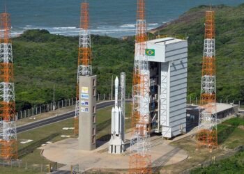 Curso de tecnologias espaciais tem inscrições abertas para estudantes e graduados