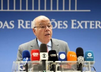 Aplicação de tarifas dos EUA não tem lastro na realidade, afirma chanceler brasileiro