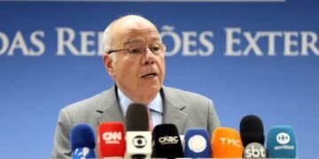 Aplicação de tarifas dos EUA não tem lastro na realidade, afirma chanceler brasileiro